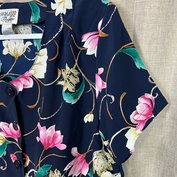 Wild Thyme Vintage Floral Button Down Short Sleeve Navy Blue Polyester Blouse - Picture 7 of 8